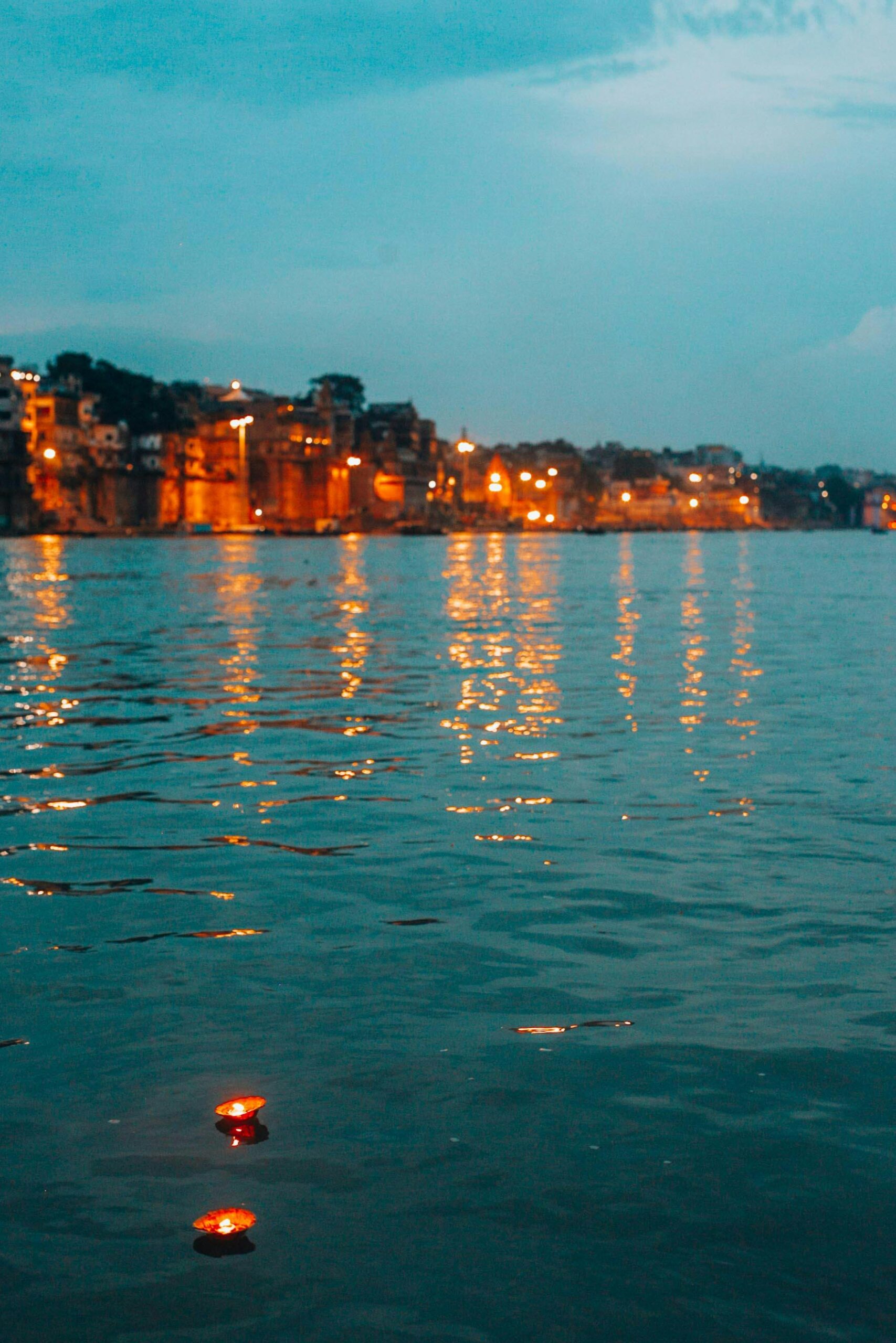 ghat of ganga in varanasi